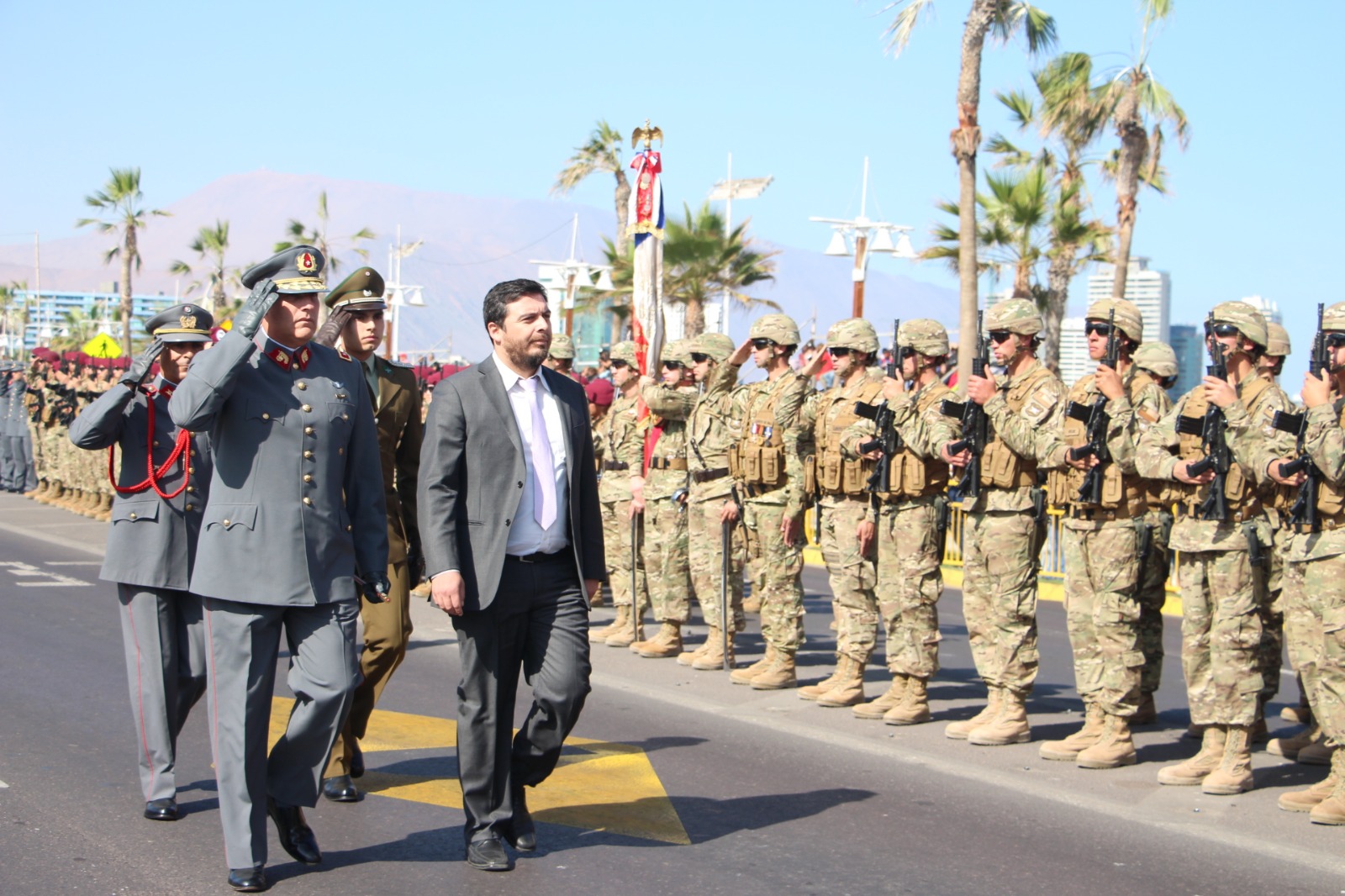 En Plaza Bernardo OHiggins de Iquique Soldados del Ejército juraron