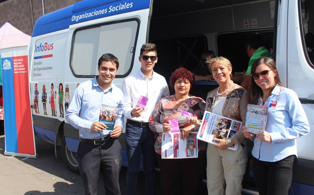 Infobus la lleva: 2 mil 500 atenciones en visita a comunas de Tarapacá
