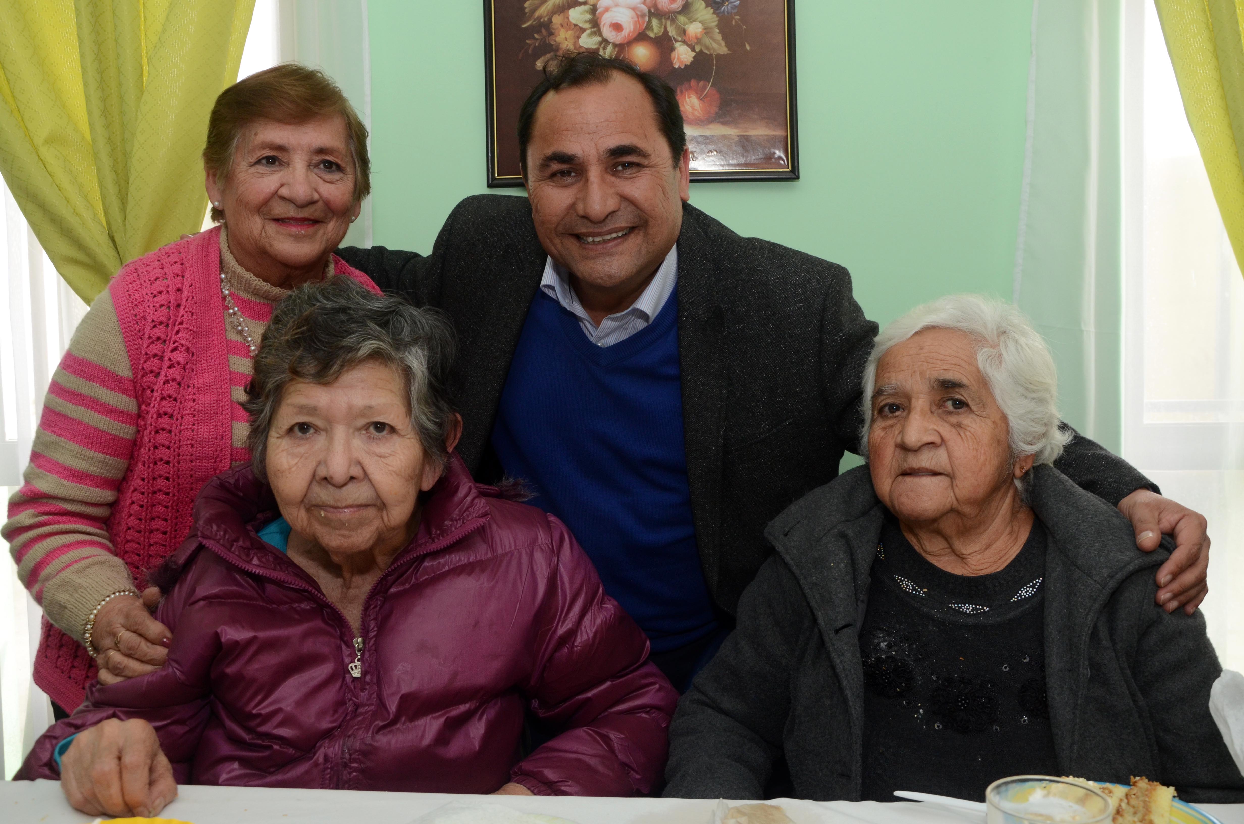 Club Adulto Mayor Flores del Desierto celebró 13 años de vida