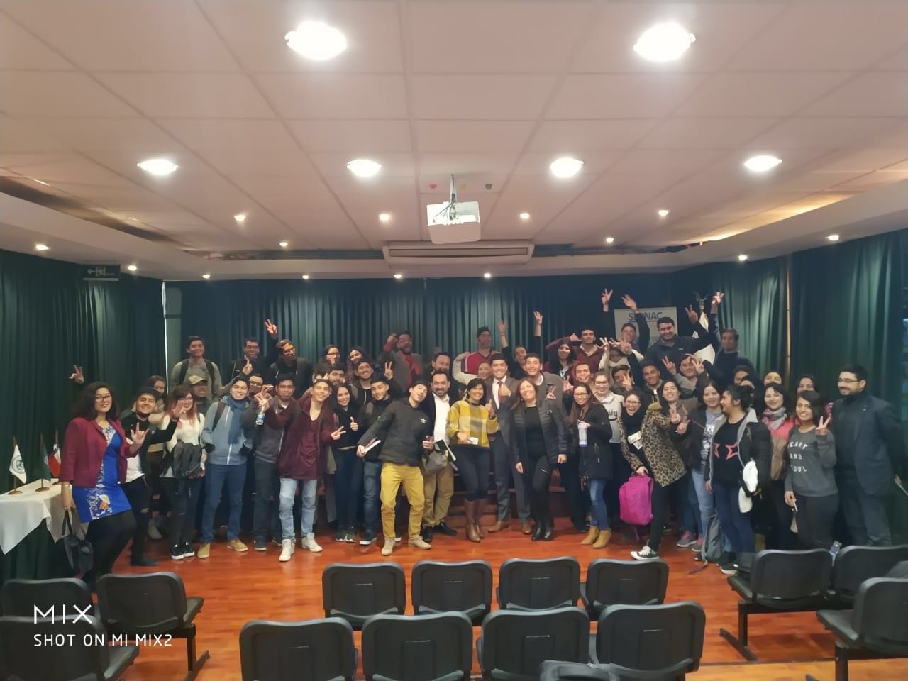 Con obra de teatro Sernac busca que jóvenes reflexionen sobre consumismo