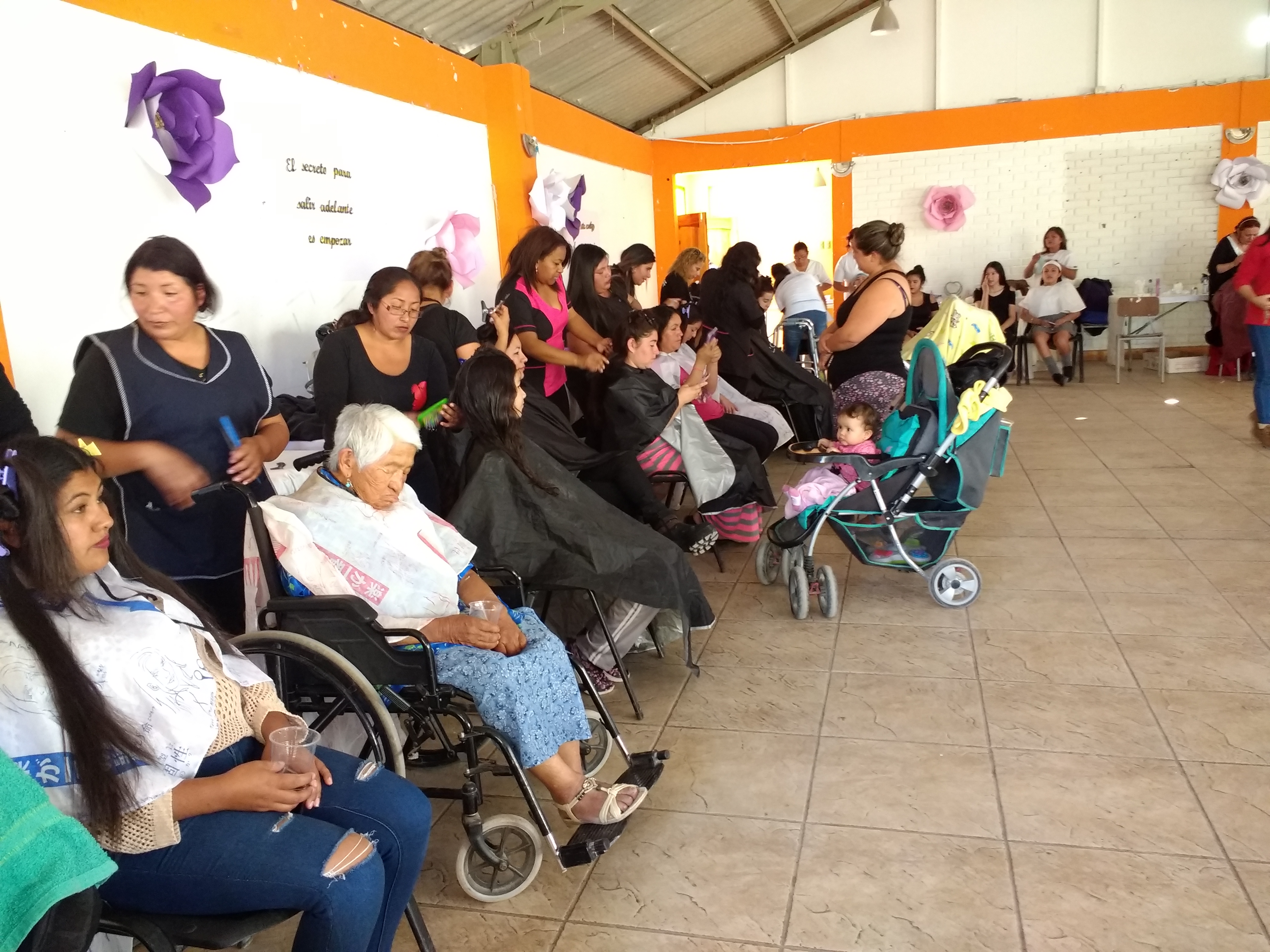 Mujeres de la comuna de Huara crean redes solidarias