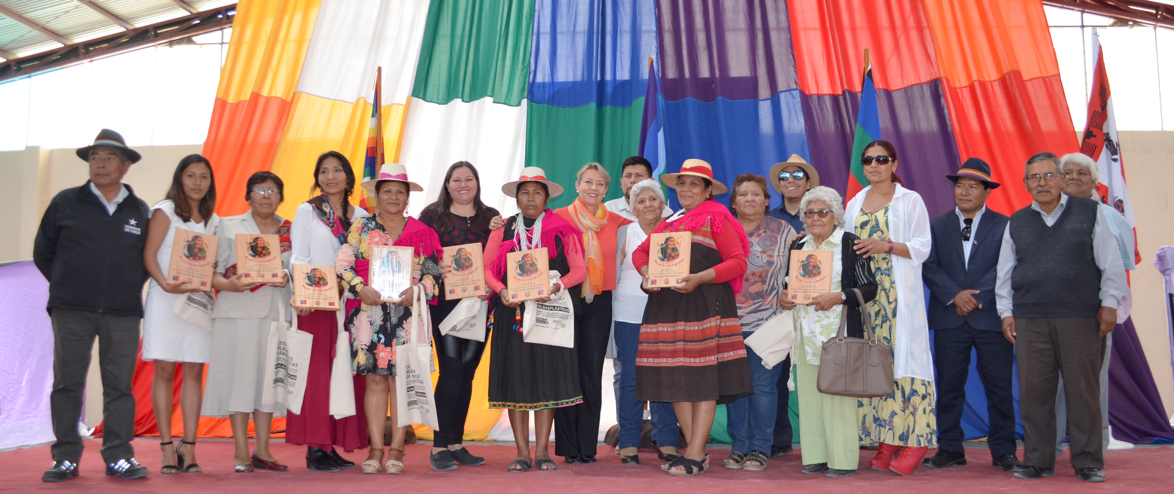 Huara: CONADI conmemoró el Día de la Mujer Indígena