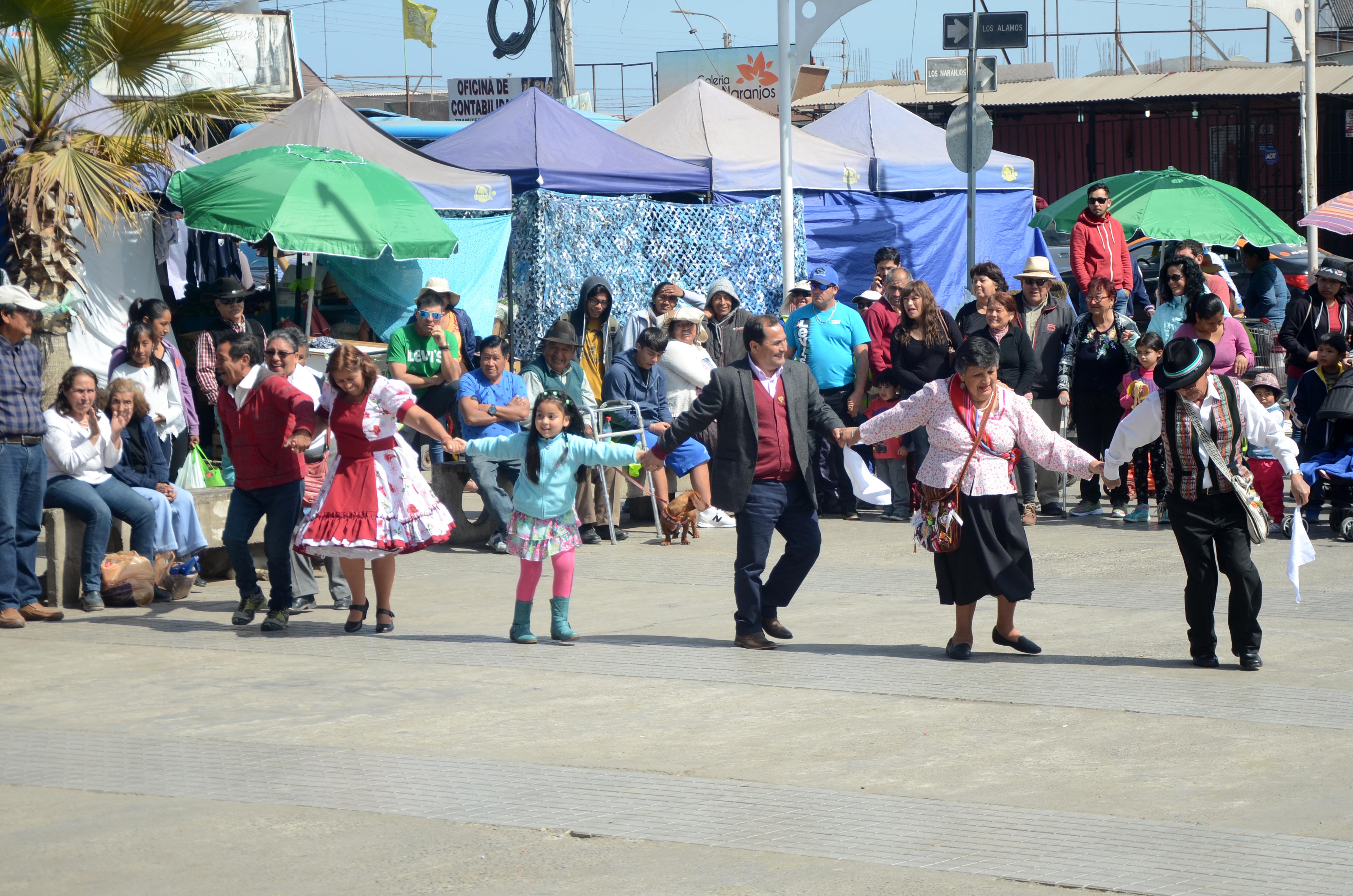 Con gala folclórica municipio hospiciano comenzó actividades de septiembre