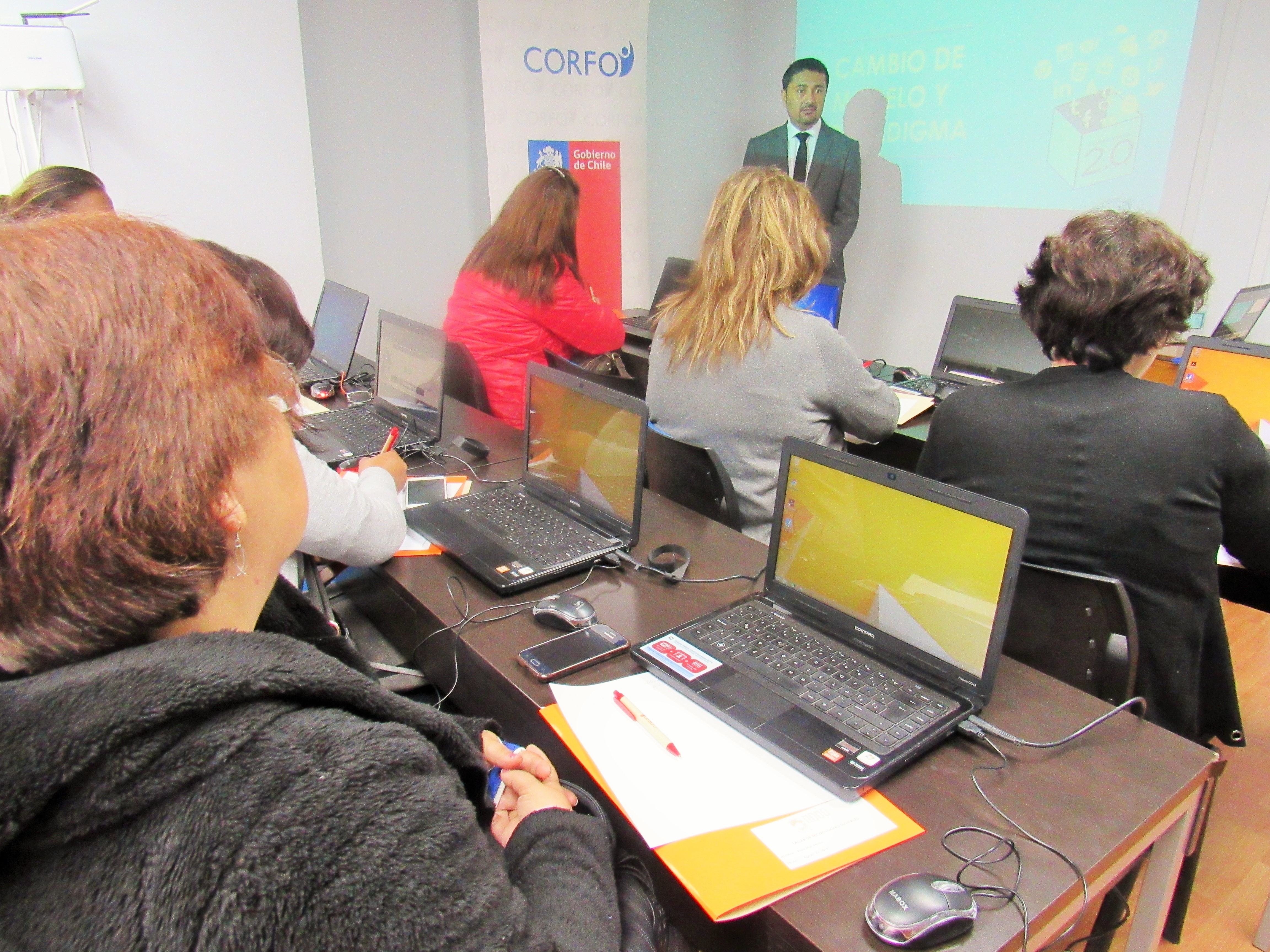 Exportadoras se capacitan en tecnologías digitales