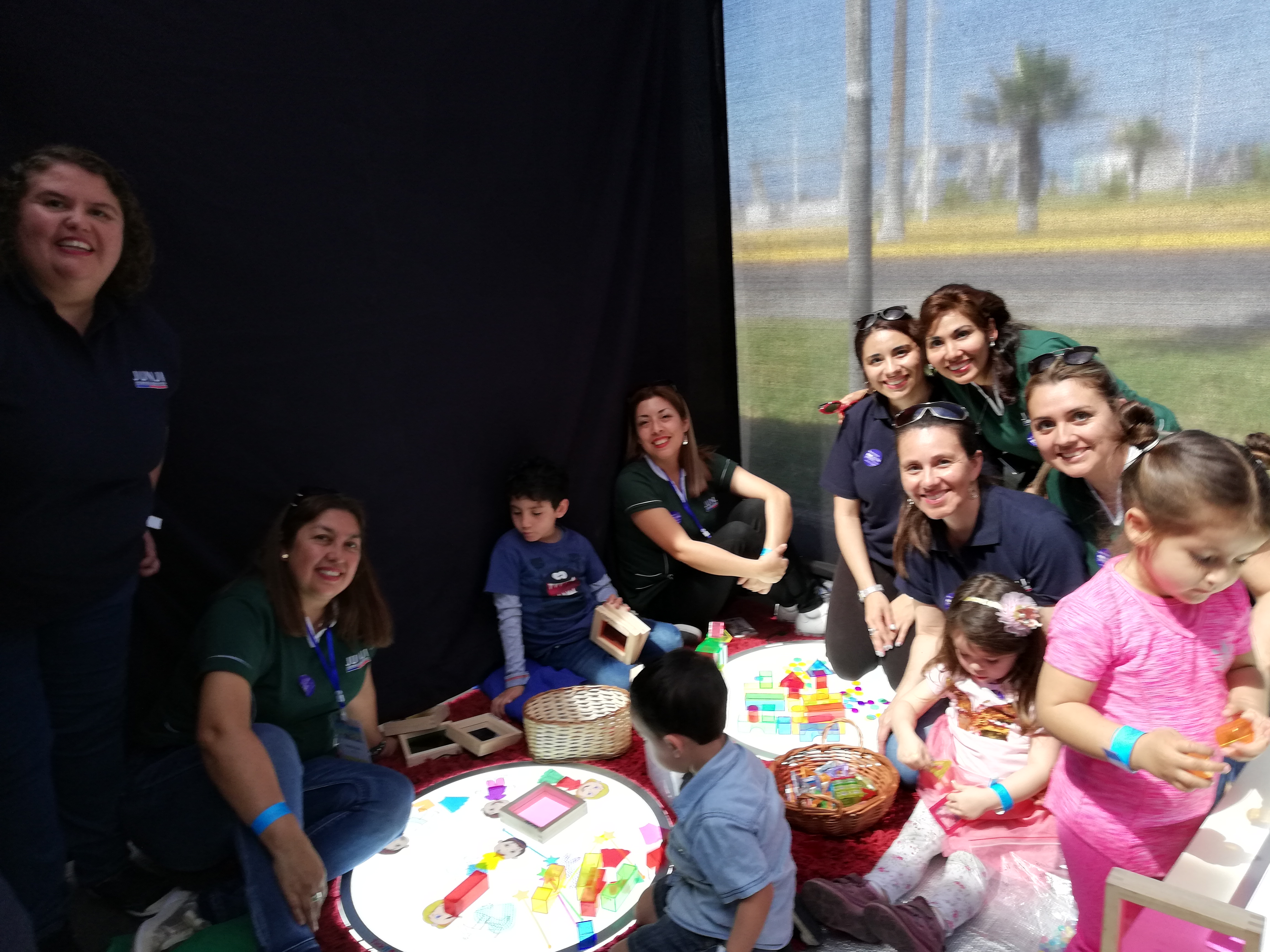 JUNJI compartió experiencia sensorial en Feria de la Ciencia