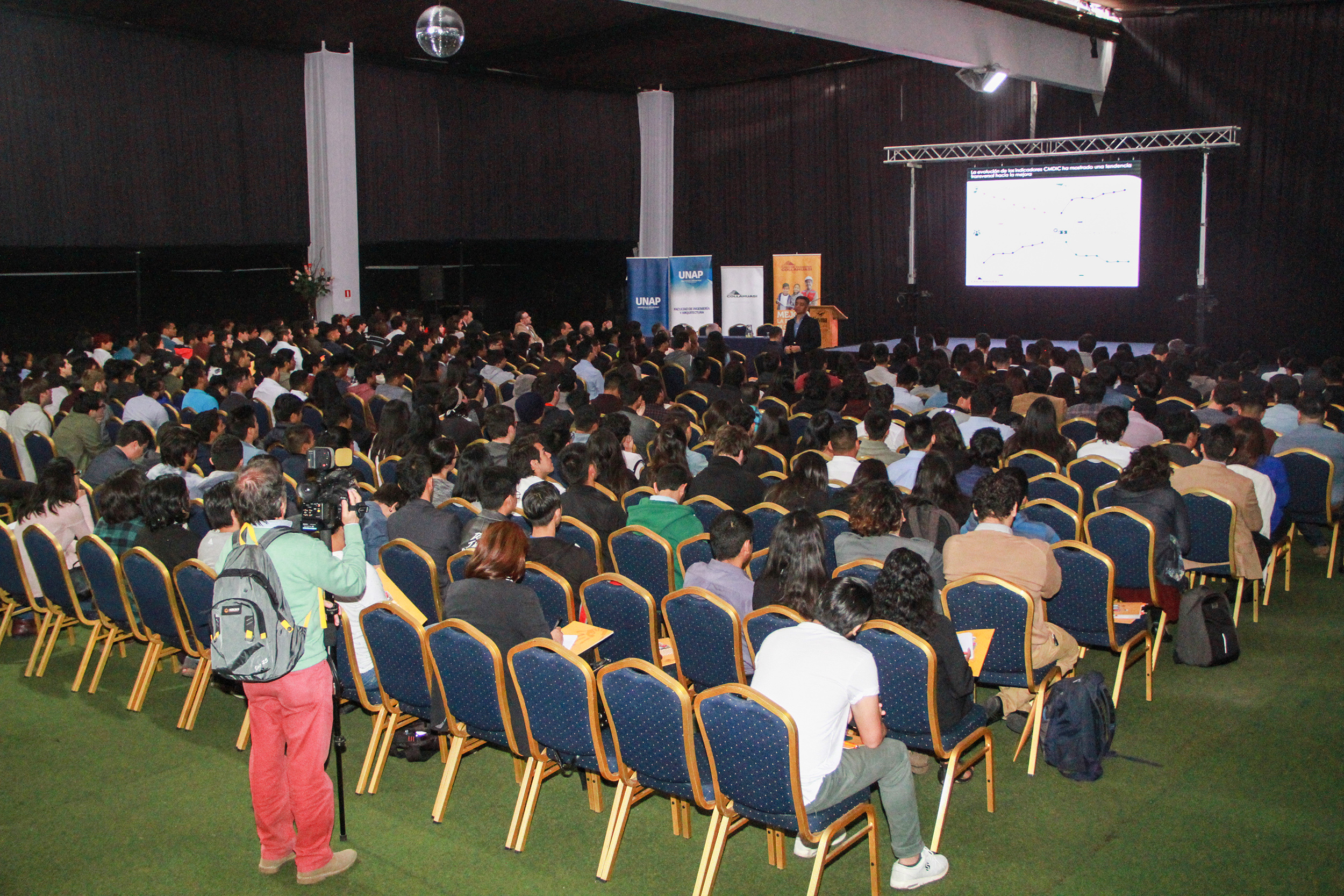Cátedra Collahuasi: Innovación y uso de tecnología en minería para estudiantes de la UNAP