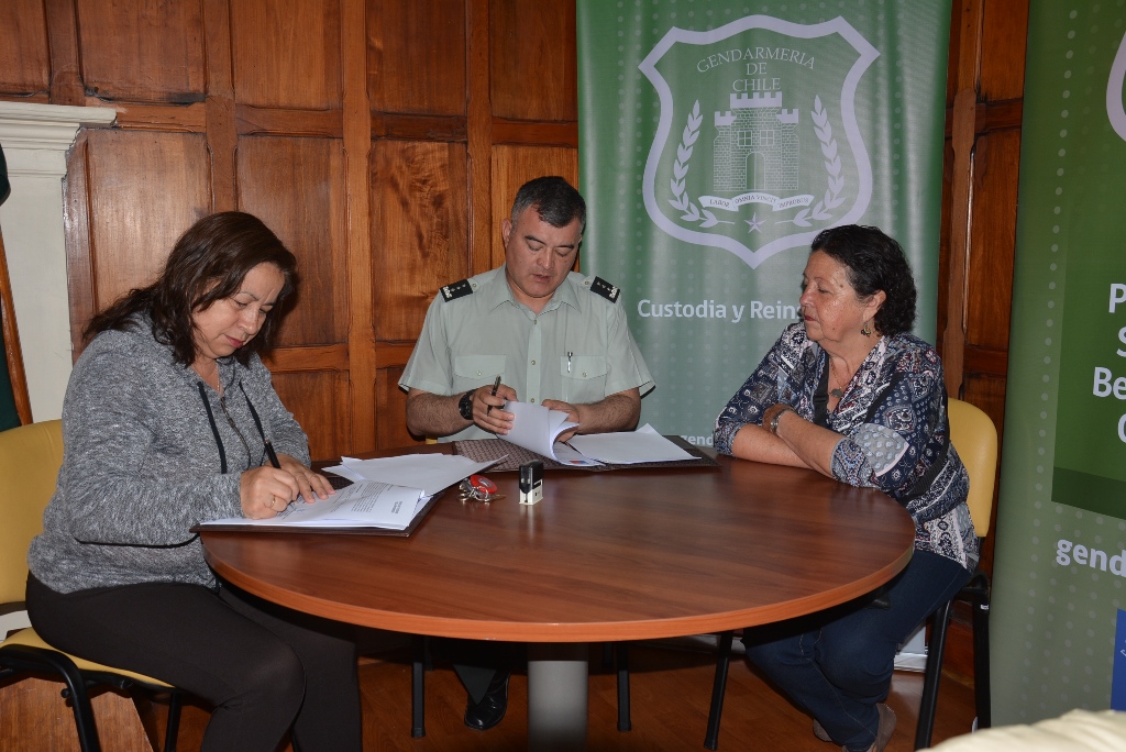 Gendarmería firmó convenio con 3 JV en trabajos para beneficio de la comunidad