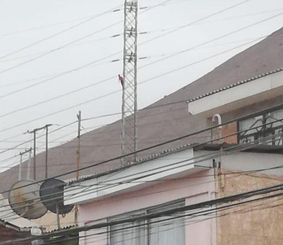 CGE: Sujeto que subió a torre de alta tensión casi obliga a un corte de suministro eléctrico
