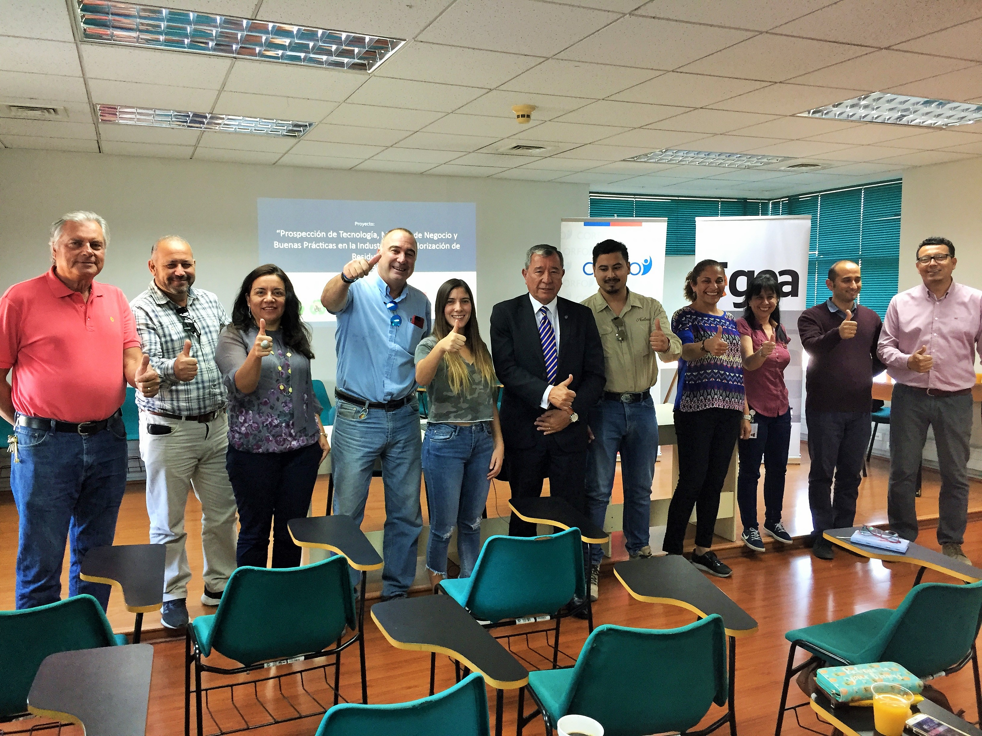 Empresarios viajan a aprender del manejo de residuos en España