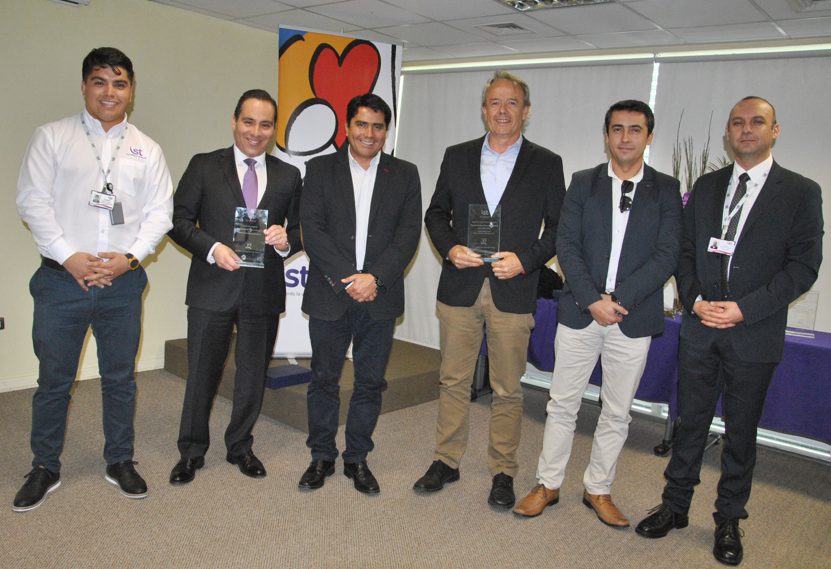 ITI recibe dos reconocimientos del IST por su gestión en prevención de riesgos