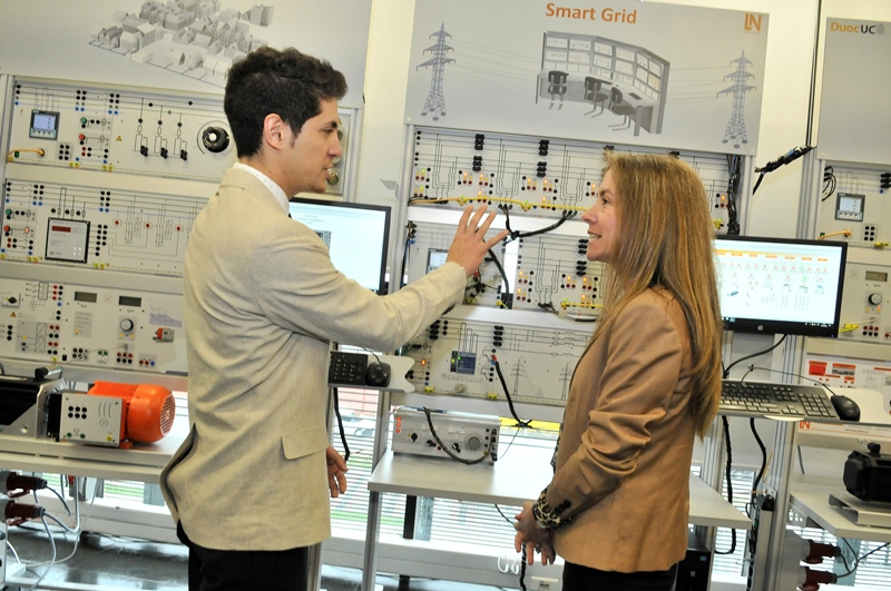 Ministra de Energía inaugura en Duoc UC el primer  Laboratorio de Redes Eléctricas Inteligentes del país