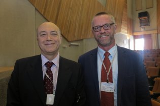 Doctor alemán en cierre del FIC Medicina de Altura II