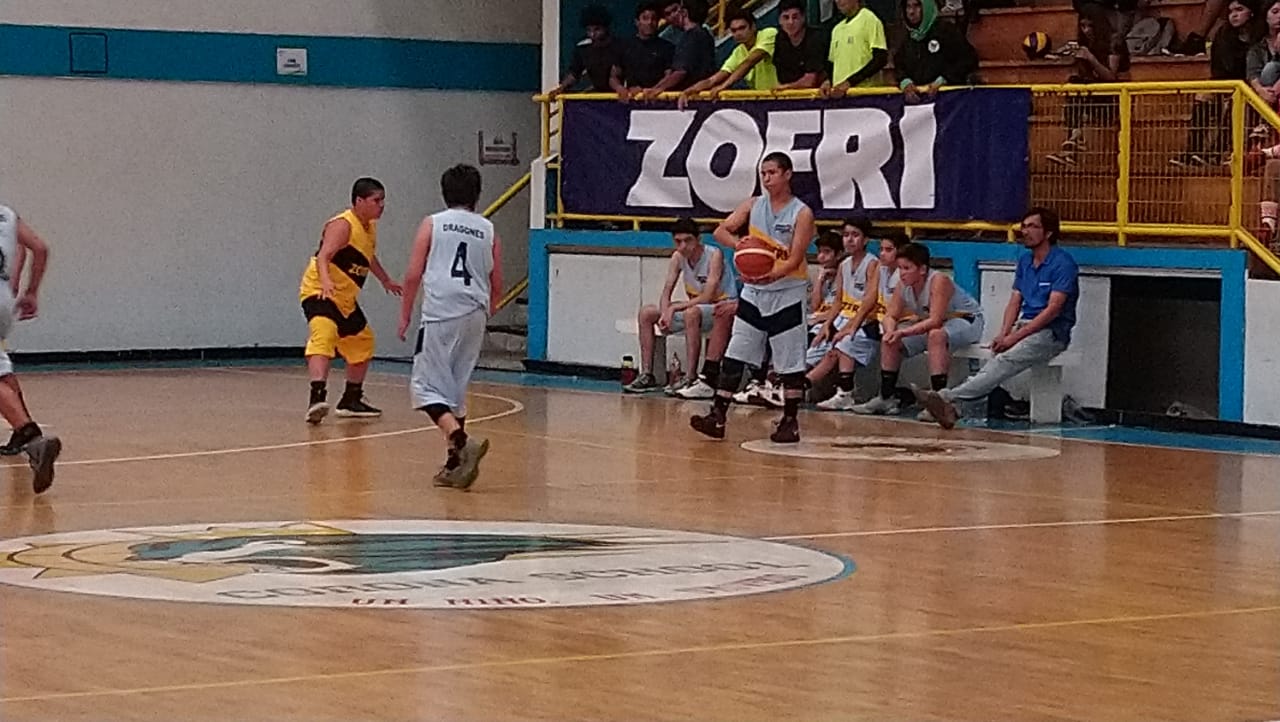 Liga ZOFRI de básquetbol de menores continúa encestando