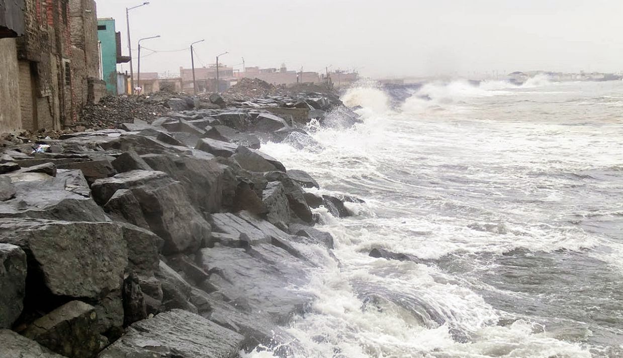 Armada pronostica marejadas con olas de hasta 4 metros de altura