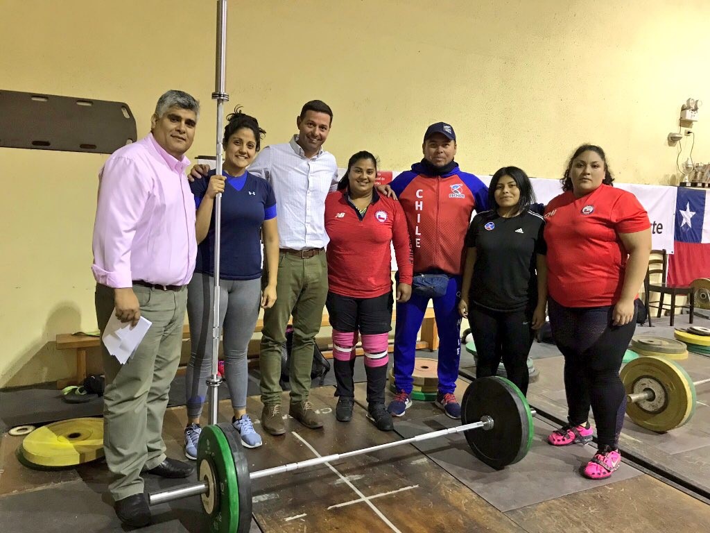 MINDEP entrega implementación a deportistas CER