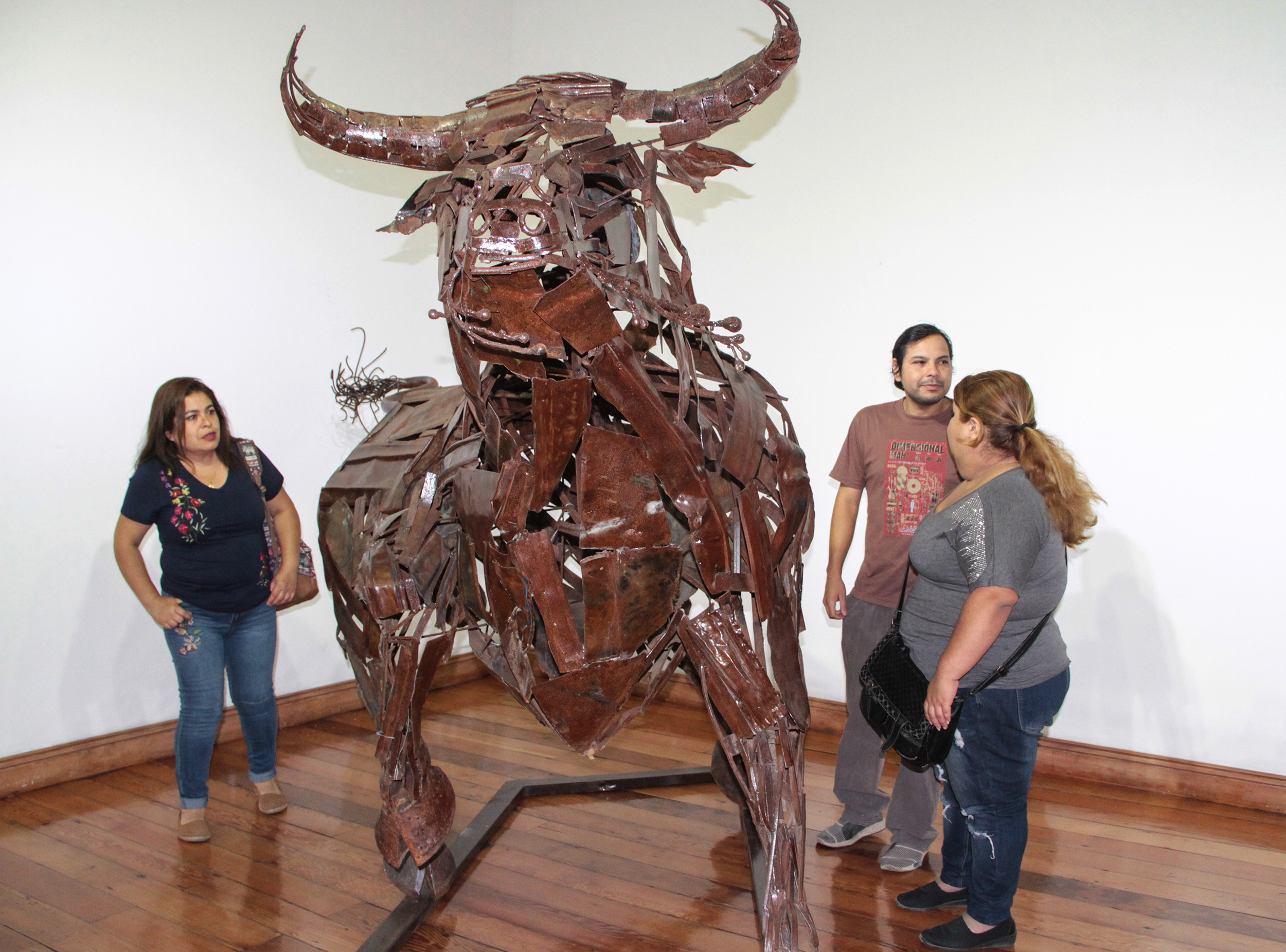 Exposición “Pentauro” de Raúl Soza en el circuito Museos de MediaNoche