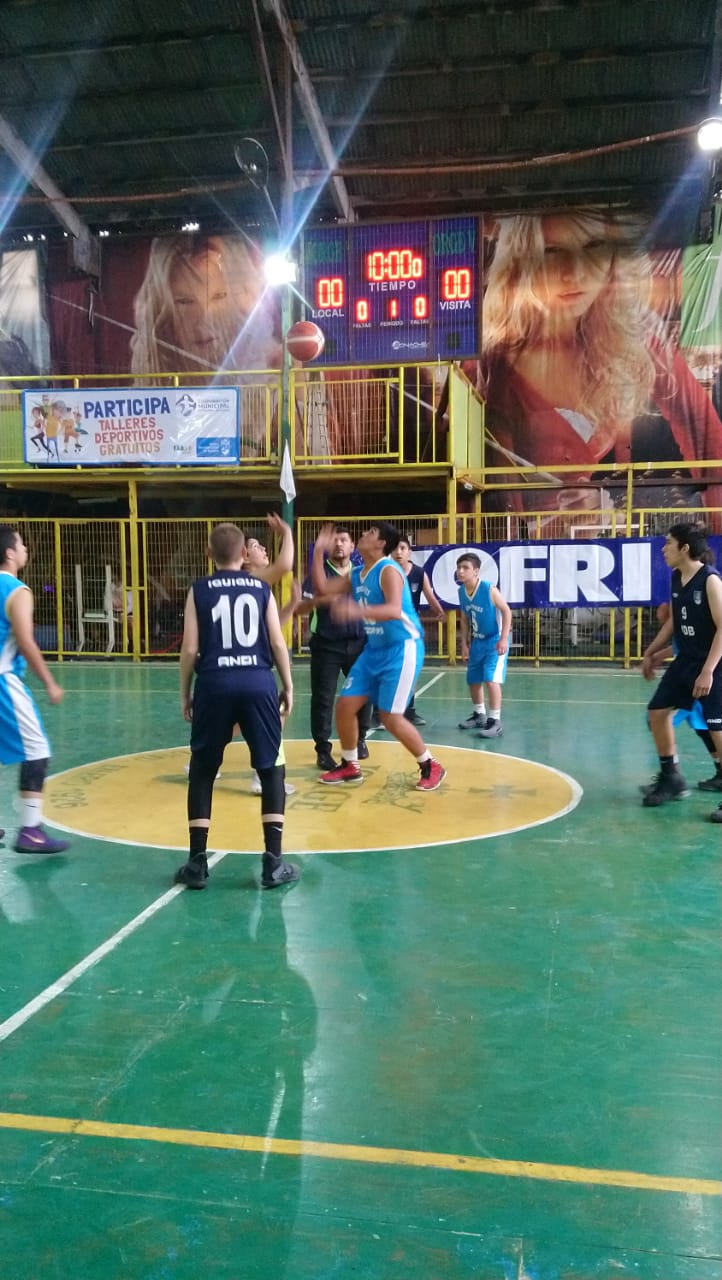 Liga ZOFRI de Básquetbol de Menores sigue jugándose en canchas de Iquique