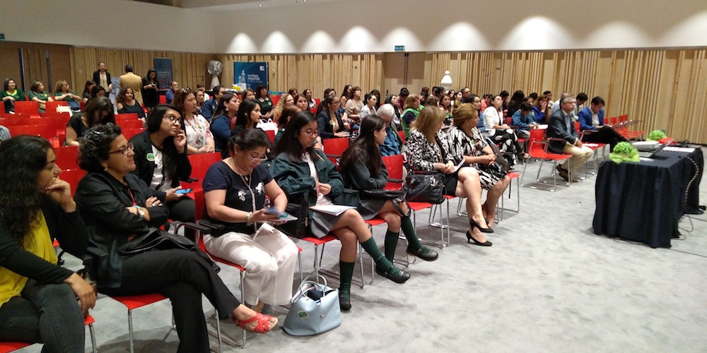 Comunidades educativas de Tarapacá abordan la Transversalidad Educativa en congreso regional