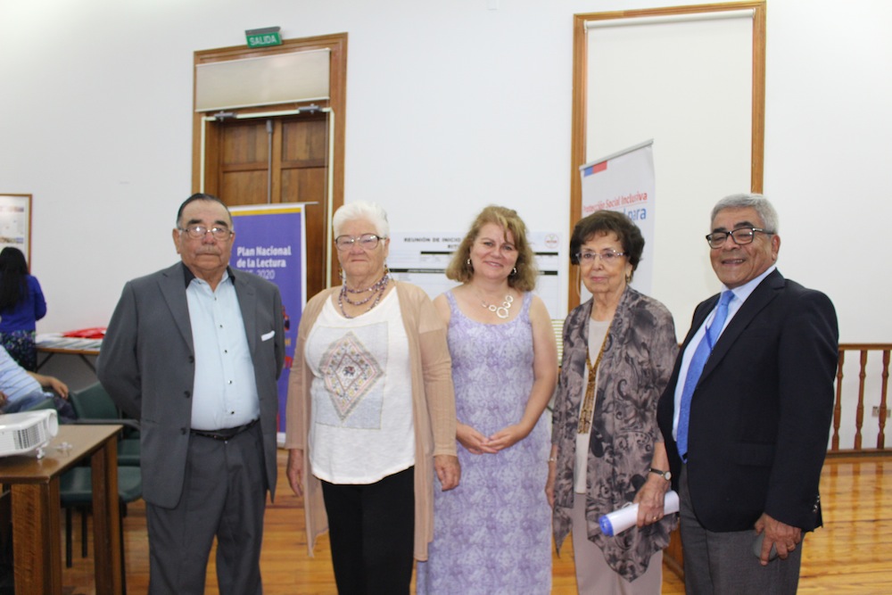 Entregan premios a ganadores del concurso de adultos mayores “Confieso que he vivido”