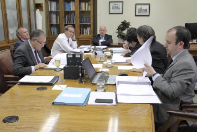 Ejecutivo propone implementar sistemas de auditoría interna y externa para las Policías