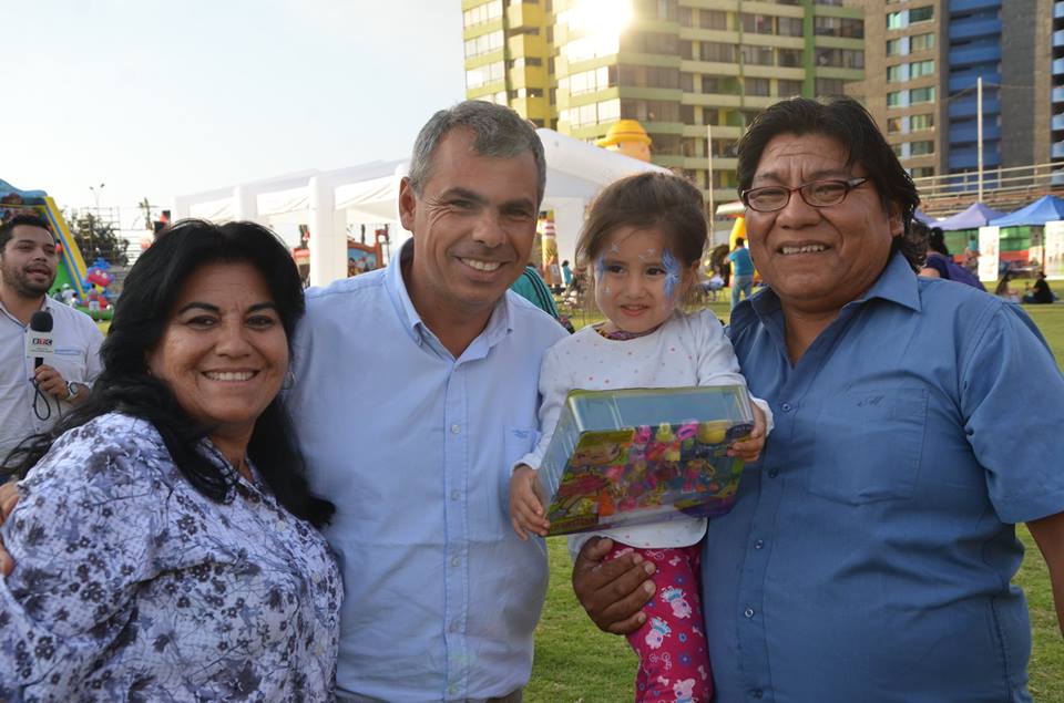 Fiesta Navideña para el mundo infantil organiza Municipalidad de Iquique