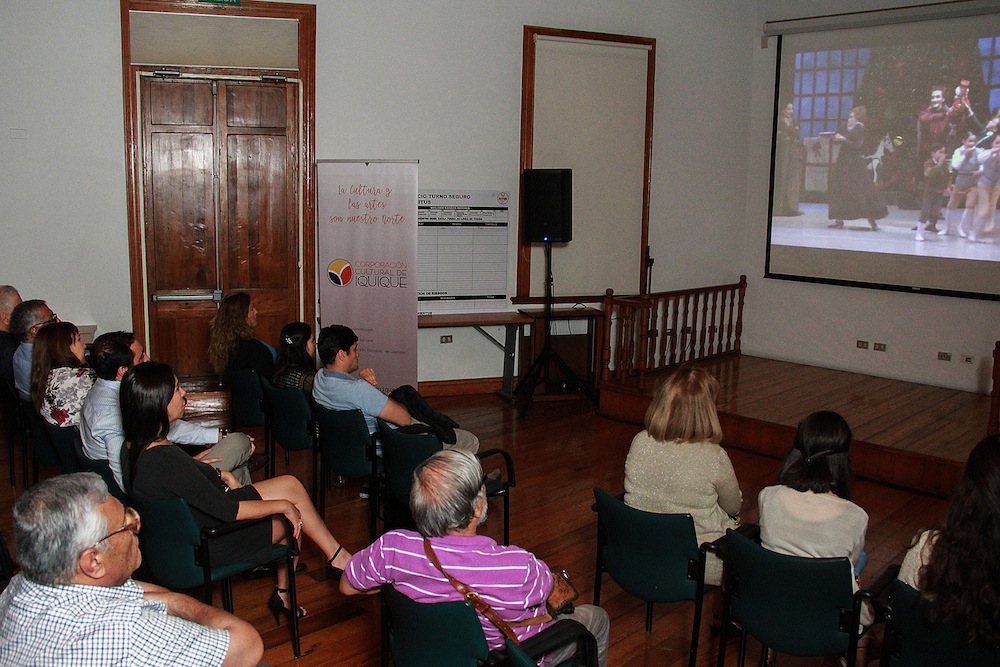 En Salón Collahuasi: Iquiqueños pudieron disfrutar del Ballet Cascanueces en directo