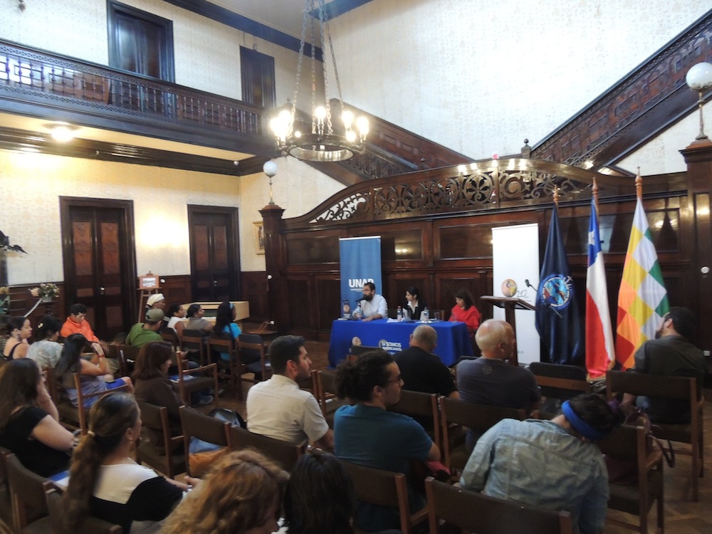 INTE-Universidad Arturo Prat realiza conversatorio sobre Migración