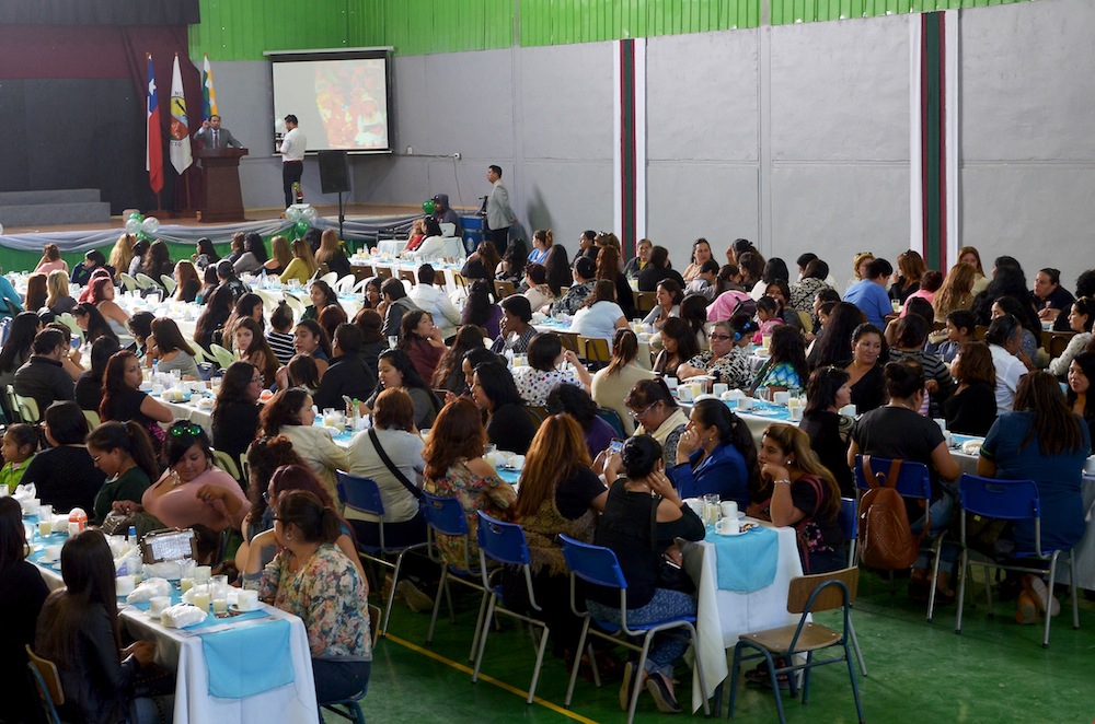 Alcalde Patricio Ferreira con Centro de Padres y Apoderados de Alto Hospicio
