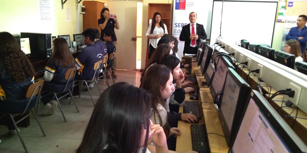 Más de 2 mil egresados de educación técnica tienen a su disposición plataforma “A un click de tu práctica”