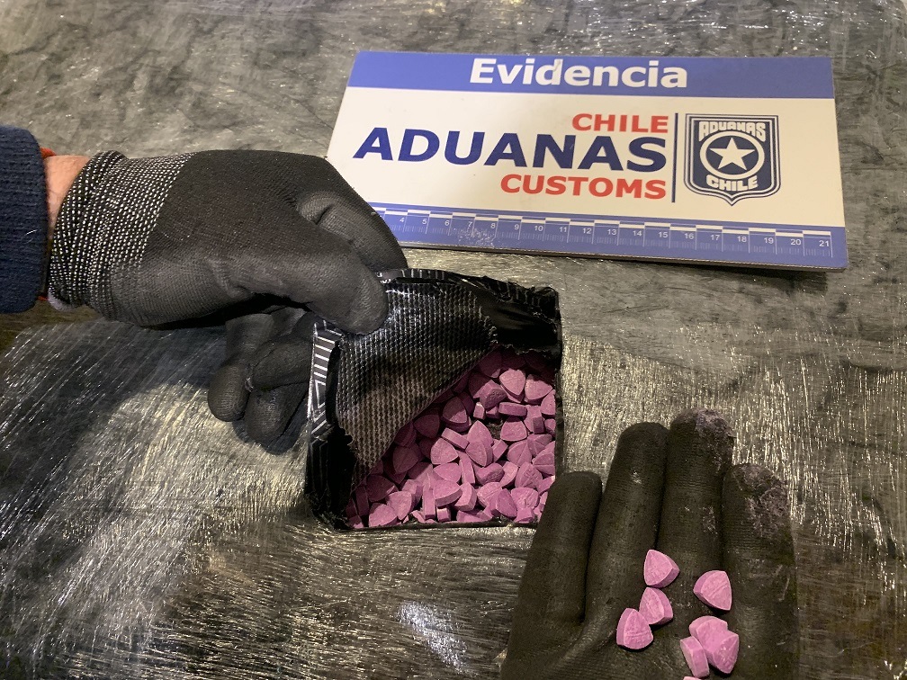 Aduaneros detectan 5 mil 525 pastillas de “Extasis” en Colchane