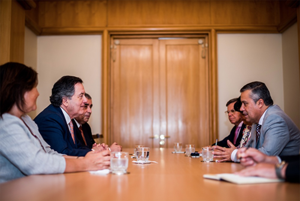 En sesión con el Canciller, presidente de ZOFRI S.A. presentó propuestas de comercio internacional e integración