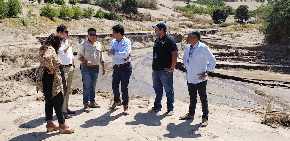 Entregaron en Chusmiza alimento para animales y víveres para agricultores