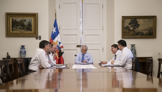 Presidente Piñera llega a La Moneda para encabezar reunión del comité político marcada por emergencias