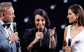 Apareció el ‘Monstruo’ en la tercera noche de Festival y sonó Jani Dueñas