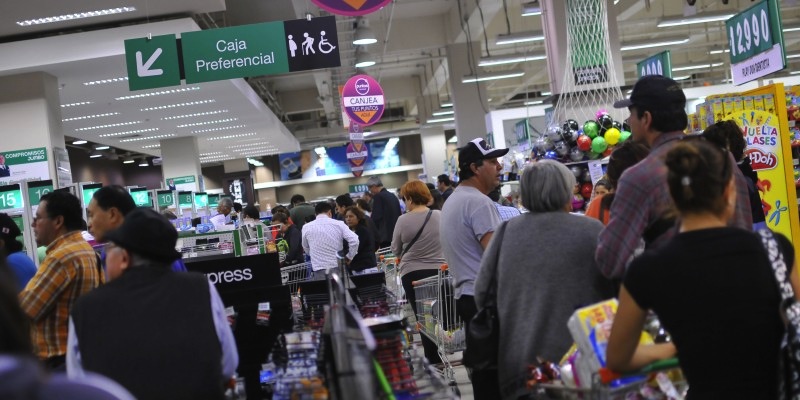 Supermercados y tiendas de Cencosud eliminan  para siempre las bolsas plásticas