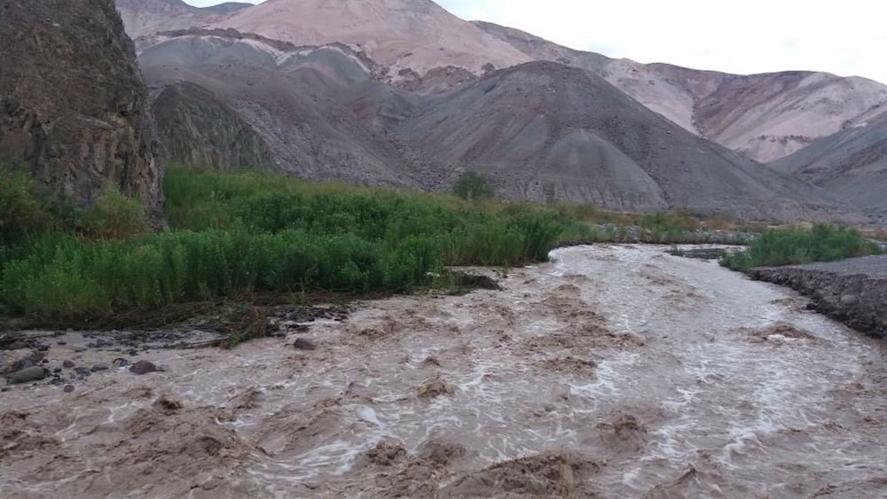 ONEMI hace llamado a poblados de Tarapacá a alejarse de zonas de posibles crecidas