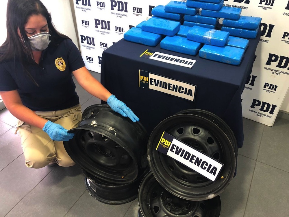 PDI  detuvo a un hombre que trasladaba más de 85 kilos de clorhidrato de cocaína a Santiago﻿