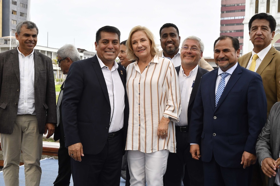 Presidente del CORE suscribió compromiso para implementar ciudades más amigables con las personas mayores