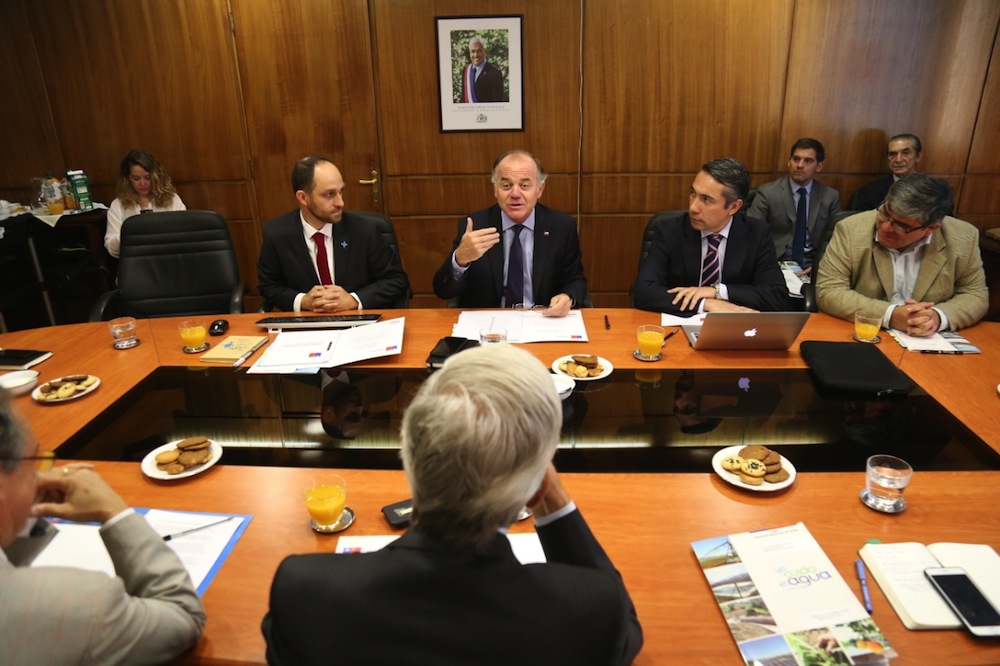 Gobierno anunció aumento de recursos para concursos ﻿especiales de riego en el norte del país