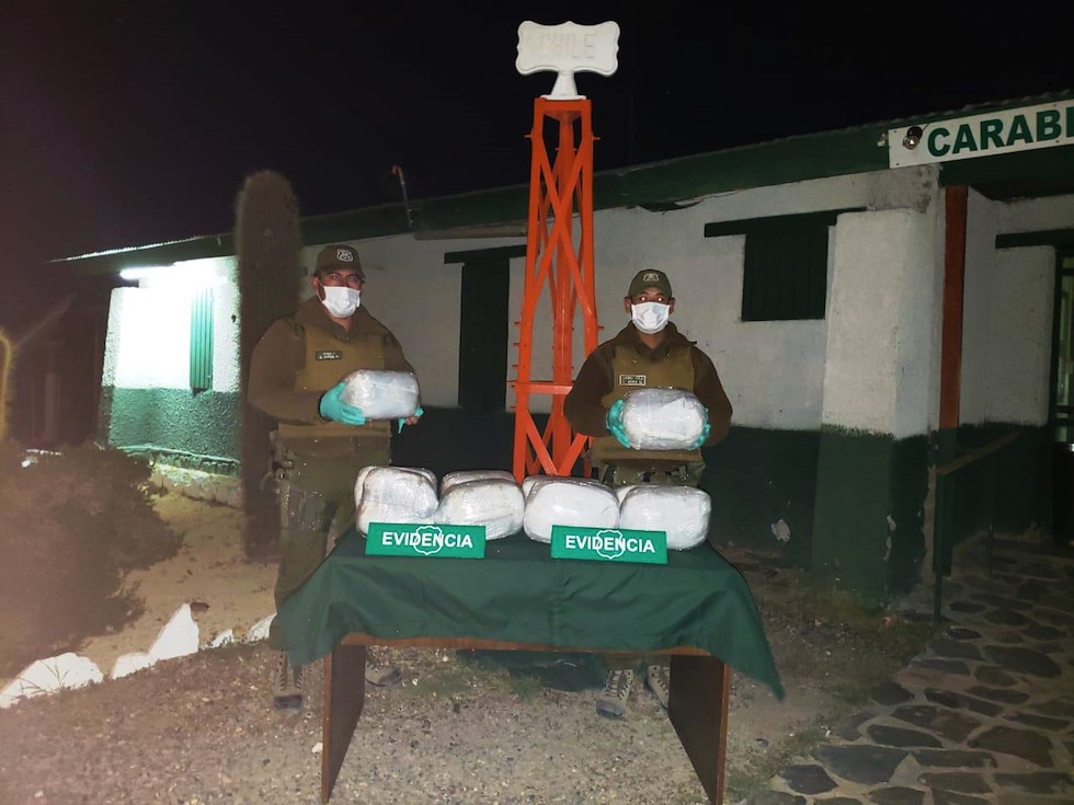 Detenidos: Trataron de pasar 20 kilos de marihuana por paso no habilitado