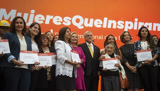 Presidente Piñera y Primera Dama conmemoran el Día de la Mujer
