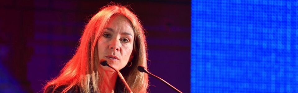 Ministra de Energía: Enel, Chilquinta y Saesa entregarán $10 mil a cada propietario de medidor que lo recambie por uno inteligente