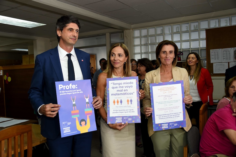 Educación Libre de Sexismo: Profe “Si l@s levantas por igual, pueden llegar igual de alto”﻿