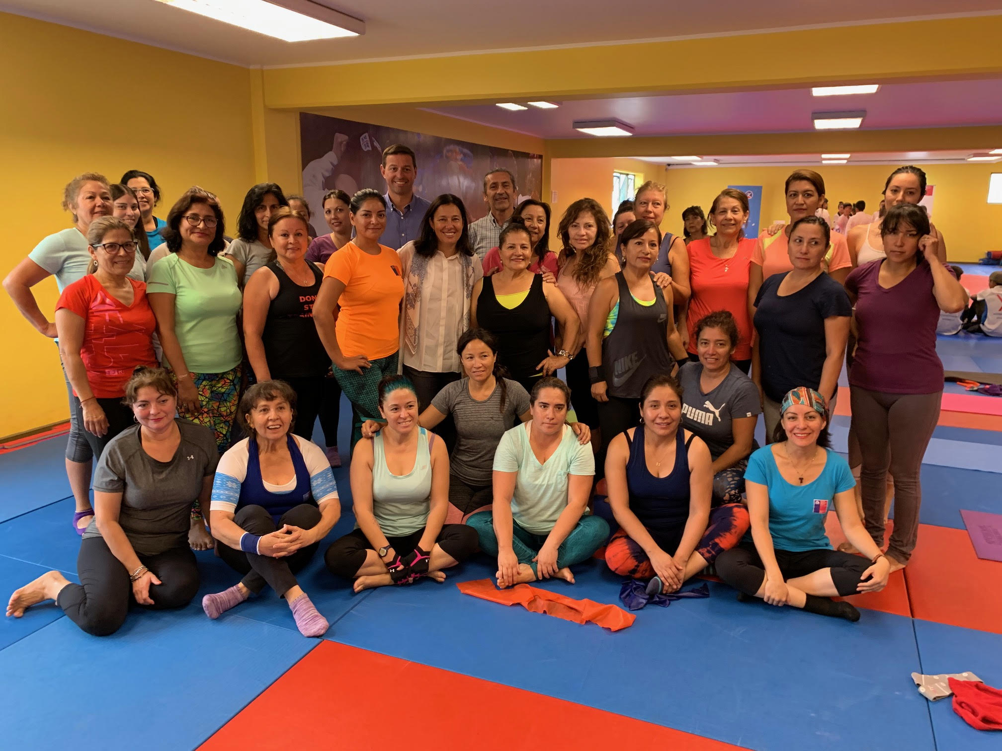 Ministra del Deporte visitó talleres de Mujer y Deporte en Iquique