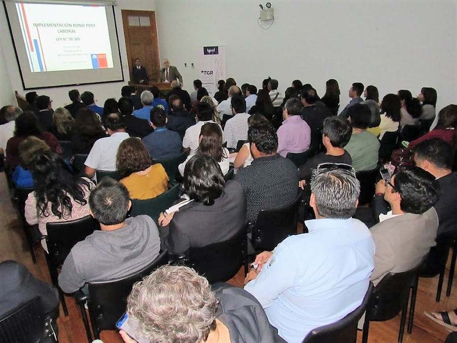 Tesorería Regional de Tarapacá: Capacitación sobre Bono Post Laboral a Servicios Públicos