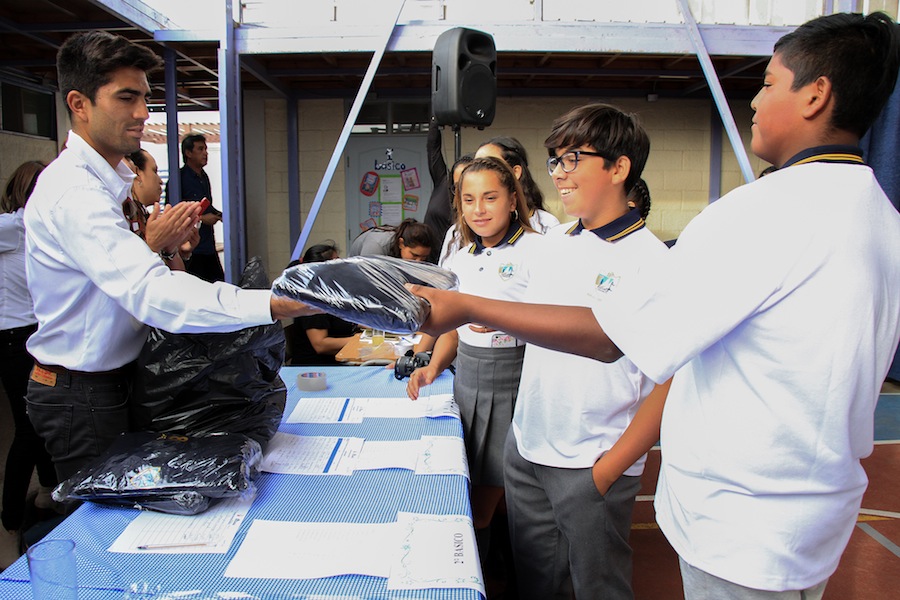 30 establecimientos de Tarapacá reciben material pedagógico para mejorar programación educativa﻿