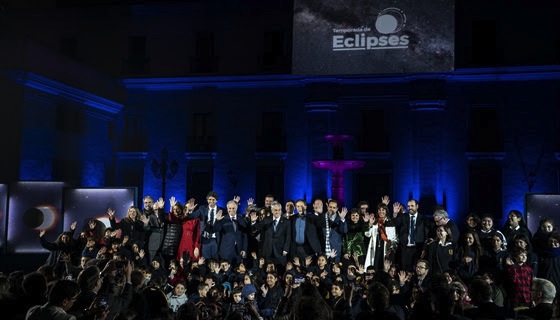 Presidente Piñera da inicio a la Temporada de Eclipses con noche astronómica en La Moneda