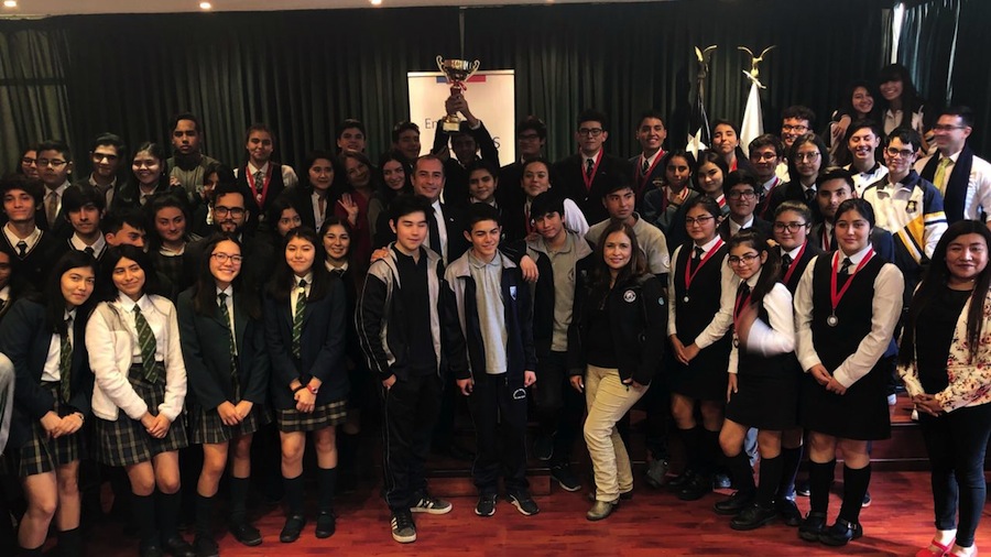 Más de 80 estudiantes de Iquique y Alto Hospicio participan en Torneo de Debates en Inglés del Mineduc
