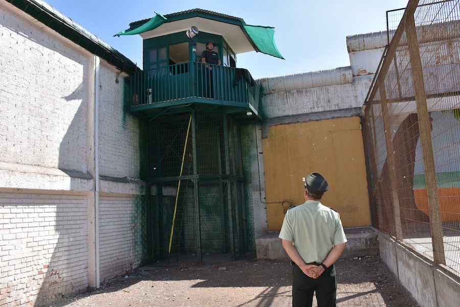 Gendarmes Iquique evitaron fuga en el Sename