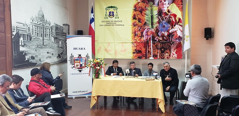 Obispo, bailes religiosos y alcalde de Huara presentaron la Festividad de San Lorenzo 2019